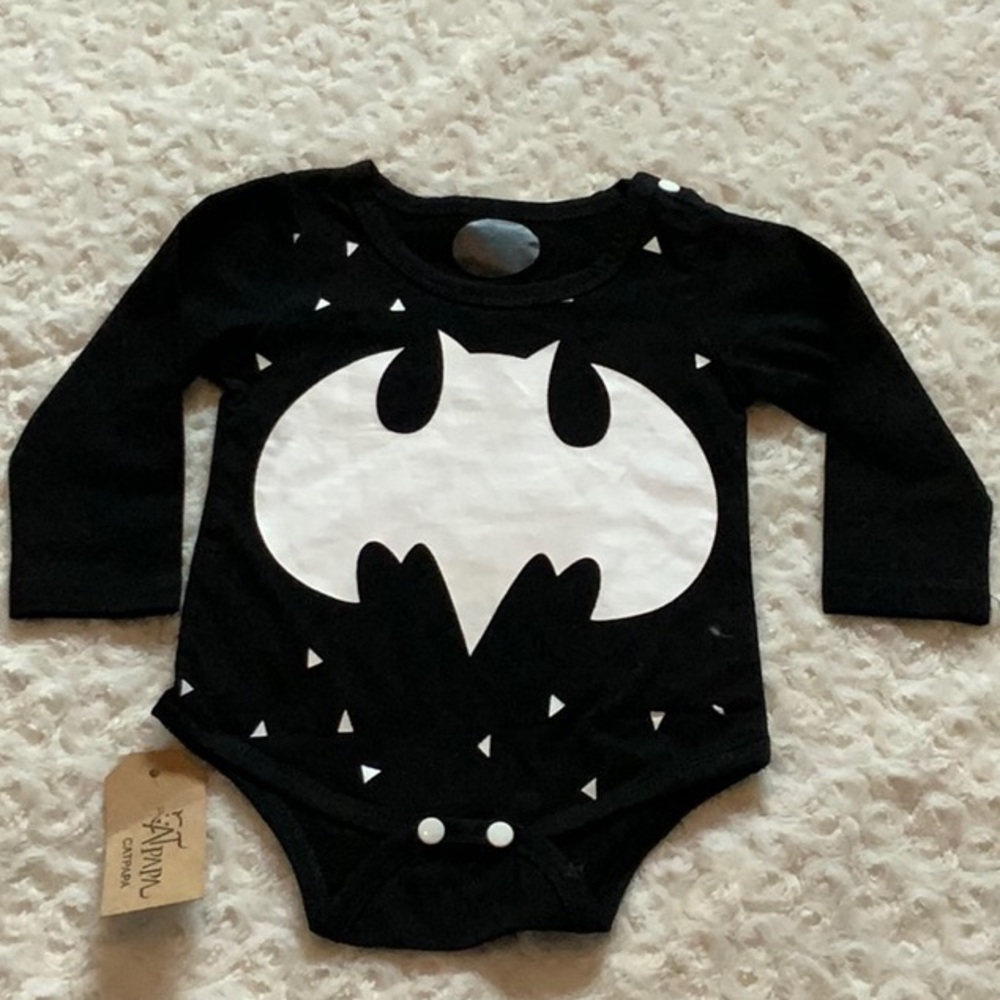 NWT Bat Onesie Size 3-6 & 6-12 months k
